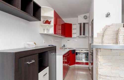 Pradnik Bialy Apartamento | Górka Narodowa Standard Apartment by BookingHost