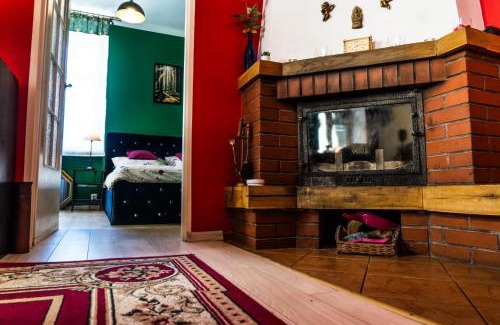 Srodmiescie Apartamento | Górna Royal Red Apartment