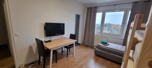 Nordost Apartamento | günstiges Studio Dachgeschoss an der Messe