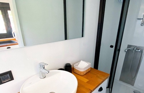 Hayitbuku Casa | G A I A Tiny Houses - 100 meters to the beach.