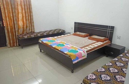 Sardhana Hotel | G G Multi Complex