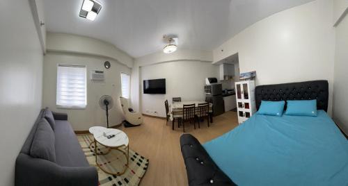 Trece Martires Hotel | G-VibeZzz Staycation