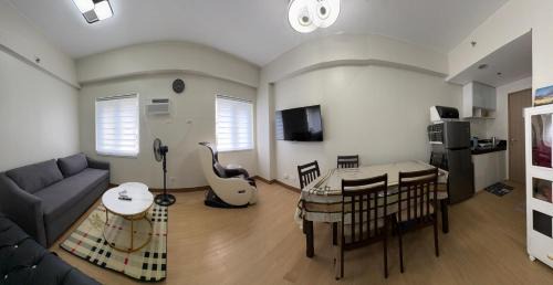 Trece Martires Hotel | G-VibeZzz Staycation
