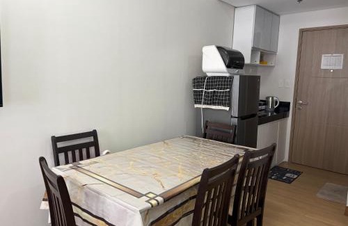 Trece Martires Hotel | G-VibeZzz Staycation