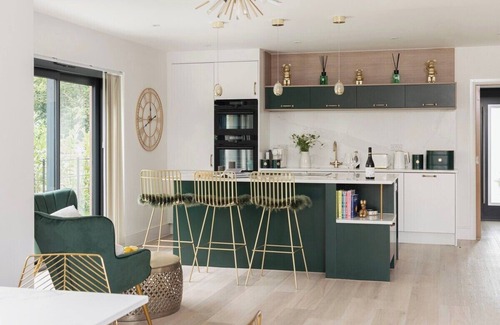 Holcombe Casa | Gable View Summary: W