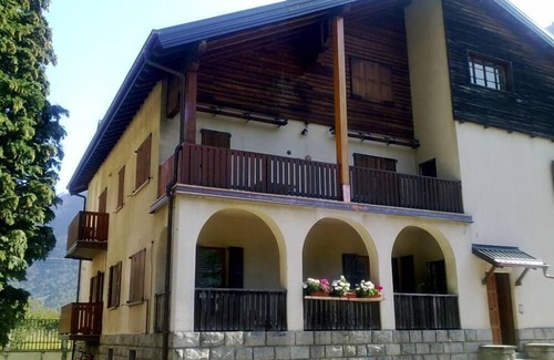 Gaby Apartamento | Gaby: Gressoney Valley - Ático en una casa con jardín.