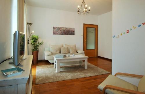 Rachtig Apartamento | Gaestehaus Kön - Fewo Farfalle