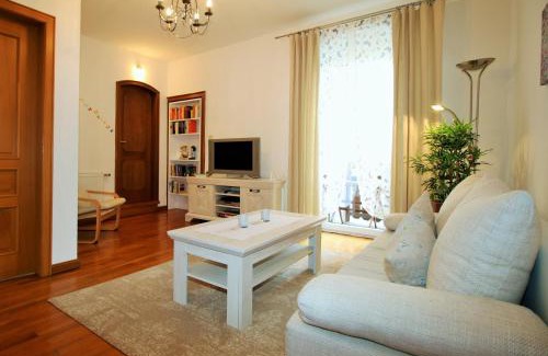 Rachtig Apartamento | Gaestehaus Kön - Fewo Farfalle