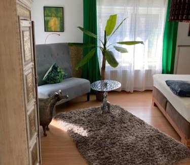 Mendig Cama Y Desayuno | Gaestehaus Klaus