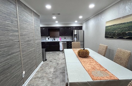 Gainesville Casa | Gainesville Getaway. Newly remodeled home minutes from WinStar and NCTC