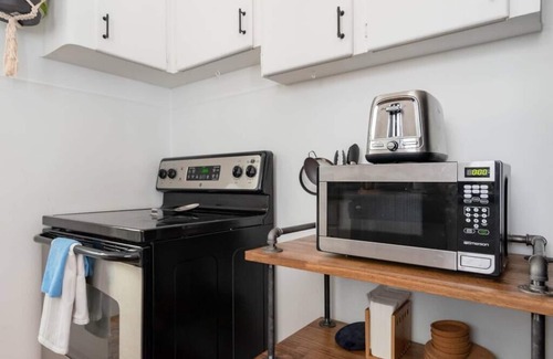 Royal Oak Casa | Gains House - Central Location - Best Neighborhood - Modern Farmhouse