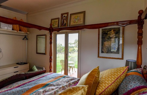 Limonite Cama Y Desayuno | Galahad's Animal Sanctuary B&B