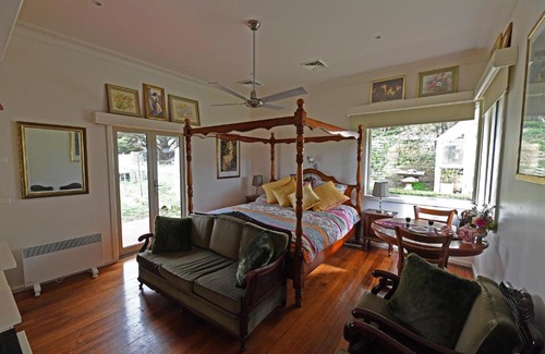 Limonite Cama Y Desayuno | Galahad's Animal Sanctuary B&B