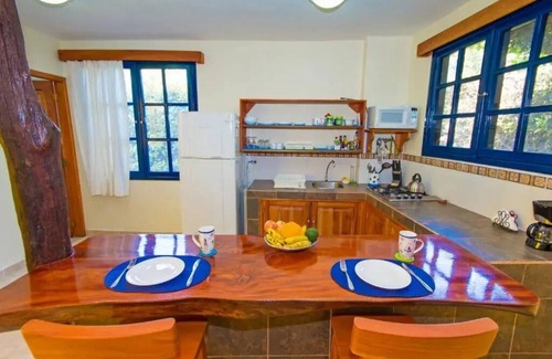 Bahia de la Academia Cabaña | Galapagos Cottages - One-Bedroom House