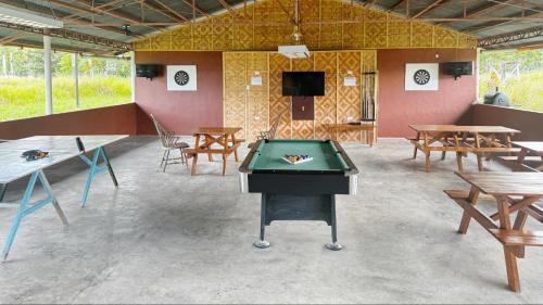 Dalaguete Casa | Galaxy barkada room max 10 persons
