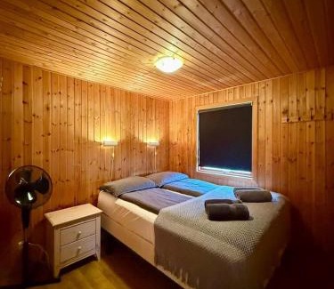 Blaskogabyggd Casa | Galdur Cottage- heart of Golden Circle with hot tub