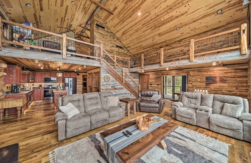 Galena Cabina | Galena Cabin w/ Wraparound Porch & Game Room!