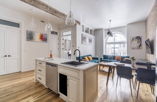 Plateau Mont Royal Apartamento | Galeria Duo: Spacious 7-Bedroom Retreat in the Heart of Montreal
