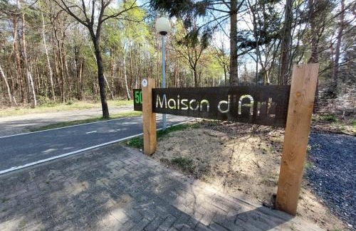 Malden Cama Y Desayuno | Galerie Maison d'Art loft