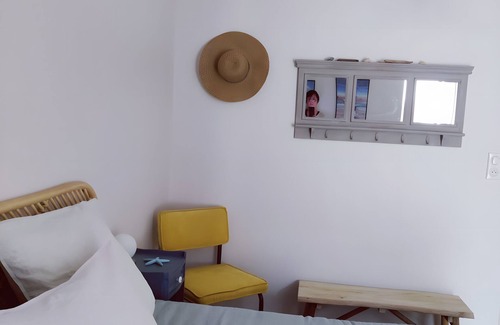 Pornic Cama Y Desayuno | Habitaciones de huéspedes 'Galets' con terraza privada, jardín privado y Wi-Fi