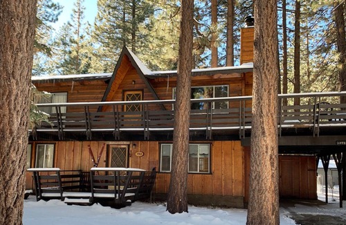 Summit Estates Casa | Oeste de Gallagher: casa de 4 habitaciones / 2 baños en Big Bear Lake, para 10 personas