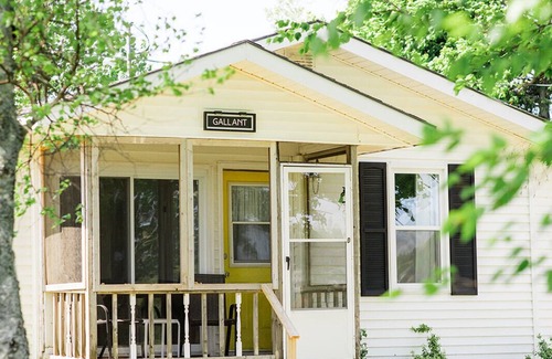 Stratford Cabaña | Gallant Cottage-PEI Charm, updated cottage with AC near Charlottetown. Waterview