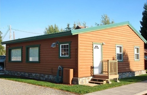 West Yellowstone Cabina | Gallatin Chalet, capacidad para 3-7, 5 cuadras de Entrada oeste a Yellowstone