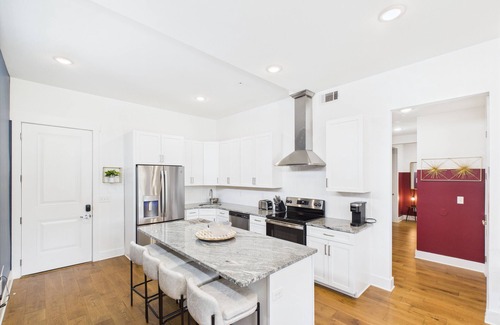 Inglewood Cabaña | Gallatin Retreat-private Balcony-in East Nashville