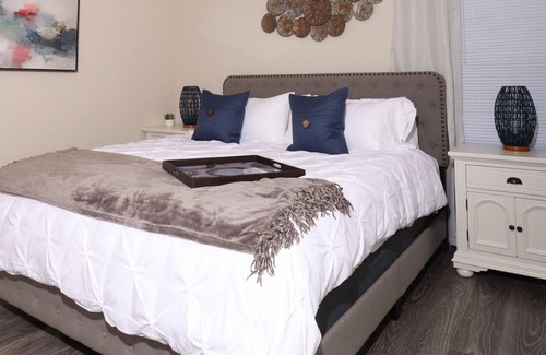 MacGregor Apartamento | GALLERIA (8 MI)| ECO-FRIENDLY APT| 2 KING BEDROOMS