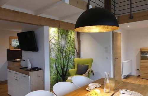 Michelau i. Steigerwald Apartamento | Gallery apartment "Wiesengrund" for up to 4 people