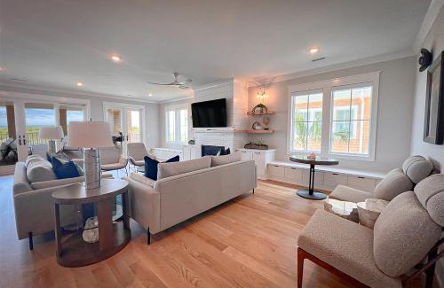 Wrightsville Beach Casa | Gallery by the Sea by Sea Scape Properties