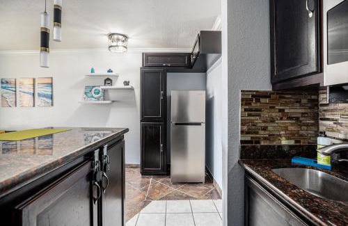 Galveston Apartamento | Galveston Condo With Resort Amenities - Sleeps 5
