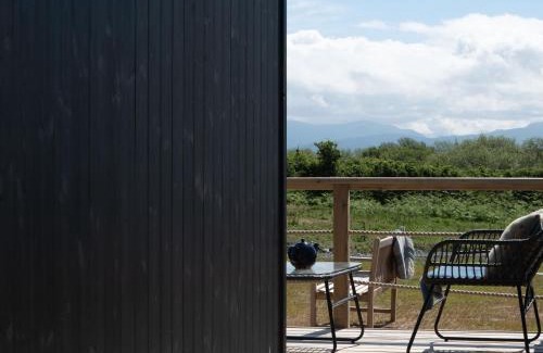 Dwyran Casa | Galwad y Mor
