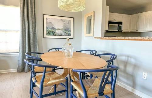 Six Mile Condominio | Game Day Lake Retreat - Close to Clemson - Sunset views of Lake Keowee