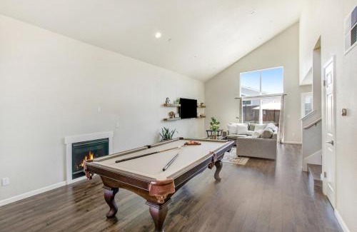 Santa Rosa Casa | Game Night Meets Wine Country Elegance