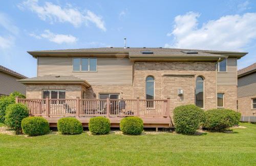 Matteson Casa | Game Room and Deck Family Home in Chicago Area!