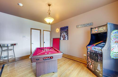 Matteson Casa | Game Room and Deck Family Home in Chicago Area!