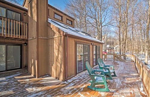 Locust Lake Village Casa | Game Room and Golf Cart Bear Den Pocono Lake Home