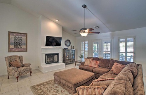 Saddleback Hills Casa | Game Room, Fire Pit and Putting Green Glendale Home
