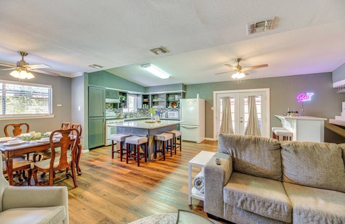 South Side Casa | Game Room & Grill: Family Home in Corpus Christi!