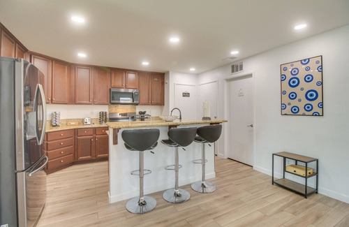 Terra Lago Casa | Game Room, Hot Tub & Gas Grill: Chic Indio Oasis!