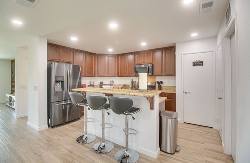 Terra Lago Casa | Game Room, Hot Tub & Gas Grill: Chic Indio Oasis!