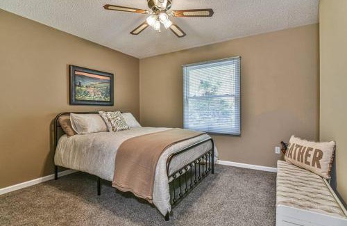 Asheville Casa | Game room, hot tub, just 7 miles to downtown Asheville!