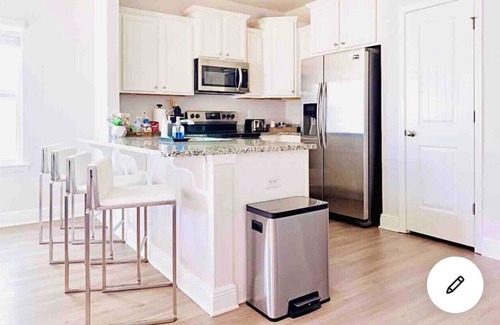 Thomas Drive Casa | Game Room, mins to beach, Pier Park and Sports Complex, POOL, pond view