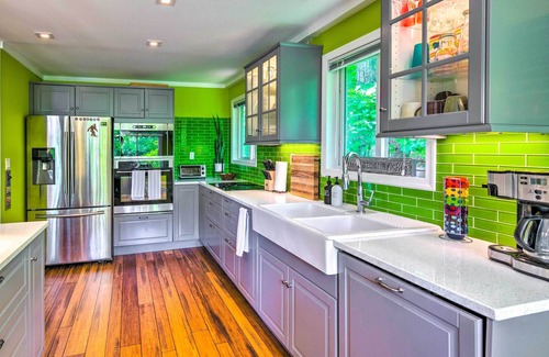 Lake Lure Cabina | Game Room & Mountain Views: Lake Lure Retreat!