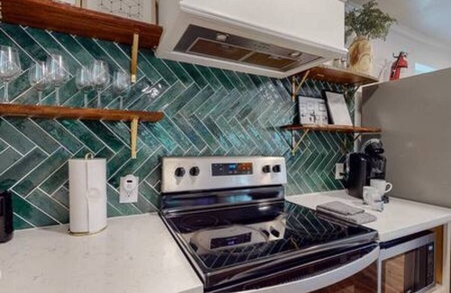 Central Arlington Casa | Game Time Getaway | Gameroom & Bar near AT&T