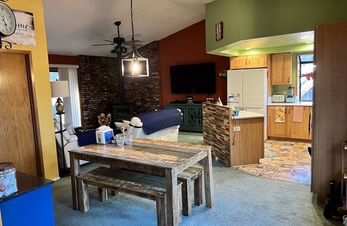 Pine Mountain Club Casa | Gamer's Paradise. Adventure Arcade. Family fun. Central AC/Netflix