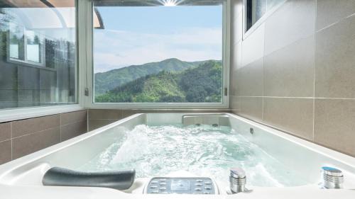 Buk Casa | Gapyeong Gipeunsanarae Spa Pension