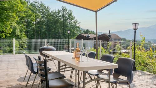 Seorak Casa | Gapyeong Yeonkkocchosu Pet Pension