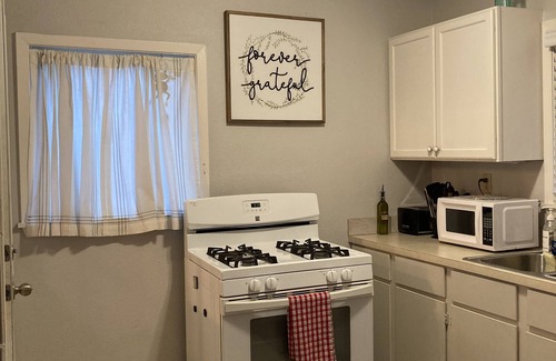Palacios Apartamento | Garage Apartment, Bayview